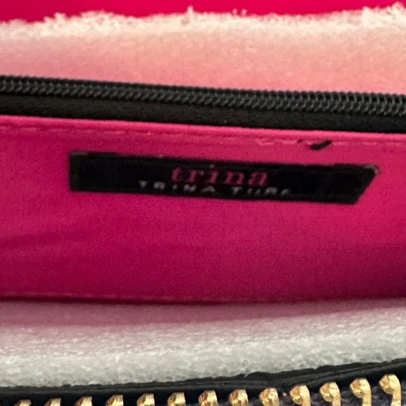 Trina Turk Navy & White Floral Zip-Around Wallet - Picture 4 of 4